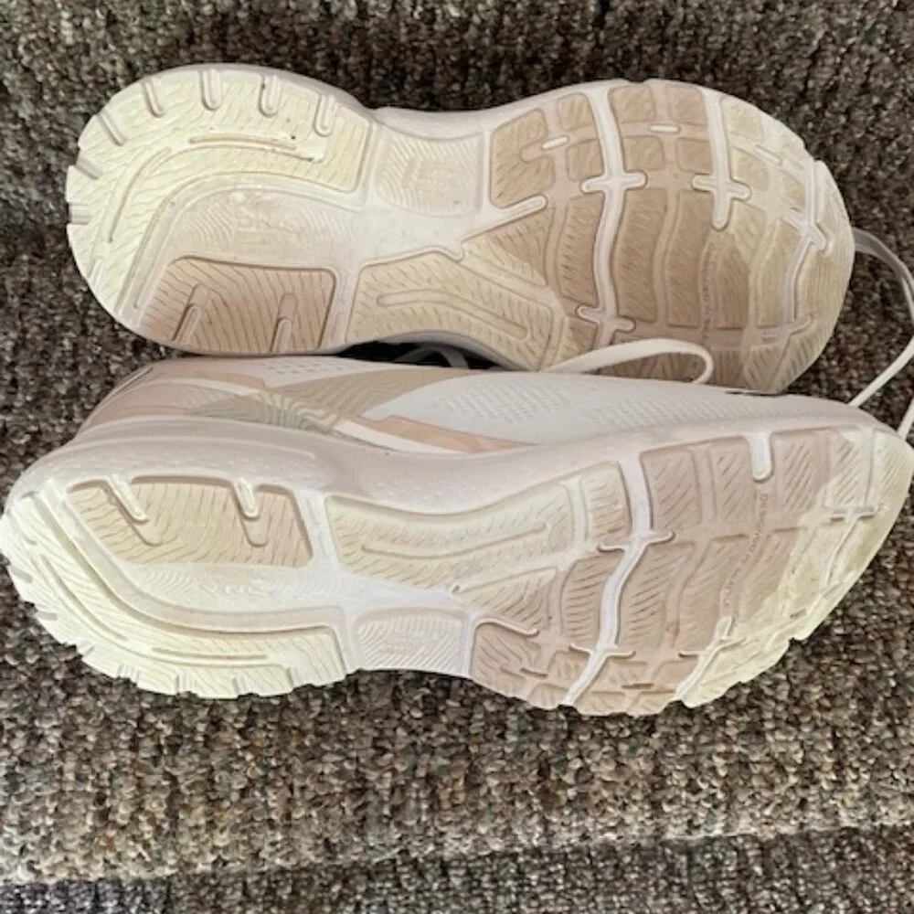 Brooks Women's Ghost 15 Running Shoe - Picture 3 of 4